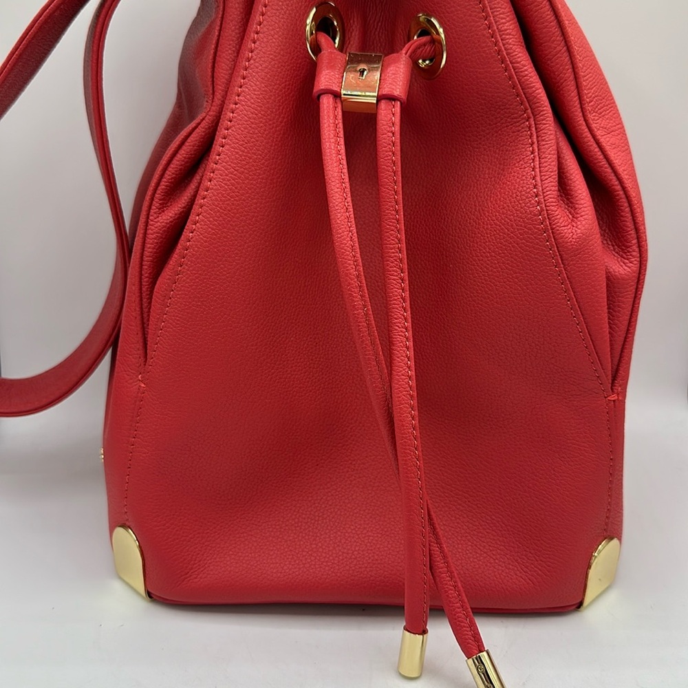 Vince Camuto gorgeous red-orange leather bucket bag - Picture 2 of 7